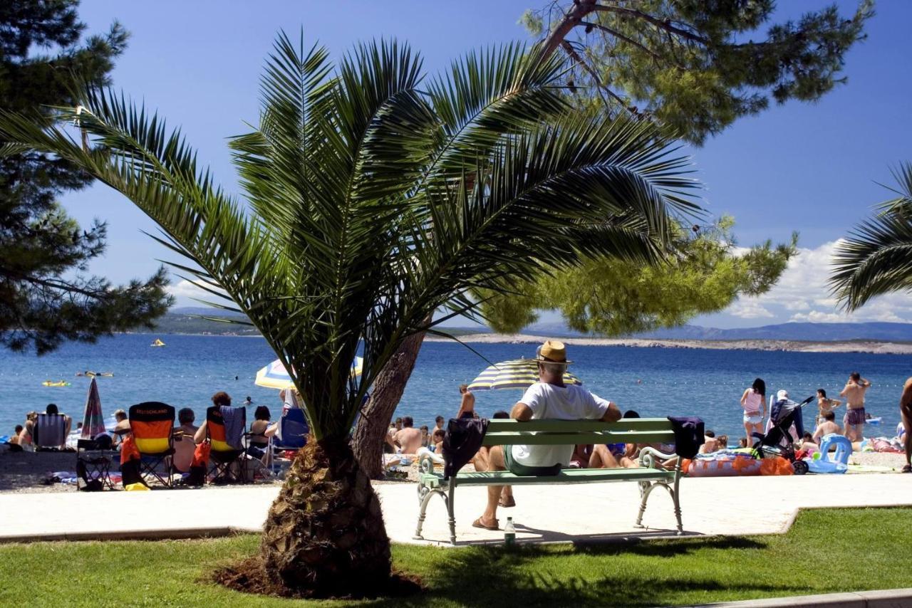 Villa mit Whirlpool für 32 Per Crikvenica Exterior foto
